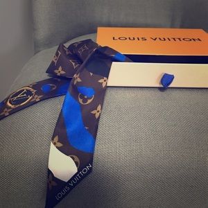 Louis Vuitton Scarf